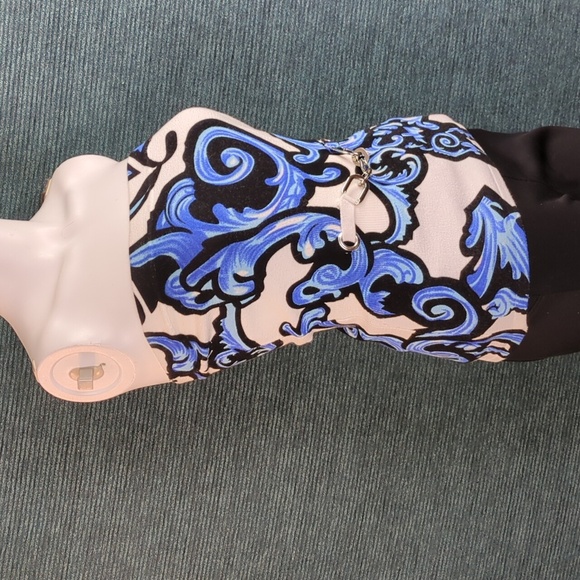 Caché Tube Top With Chain Detail - Picture 5 of 10